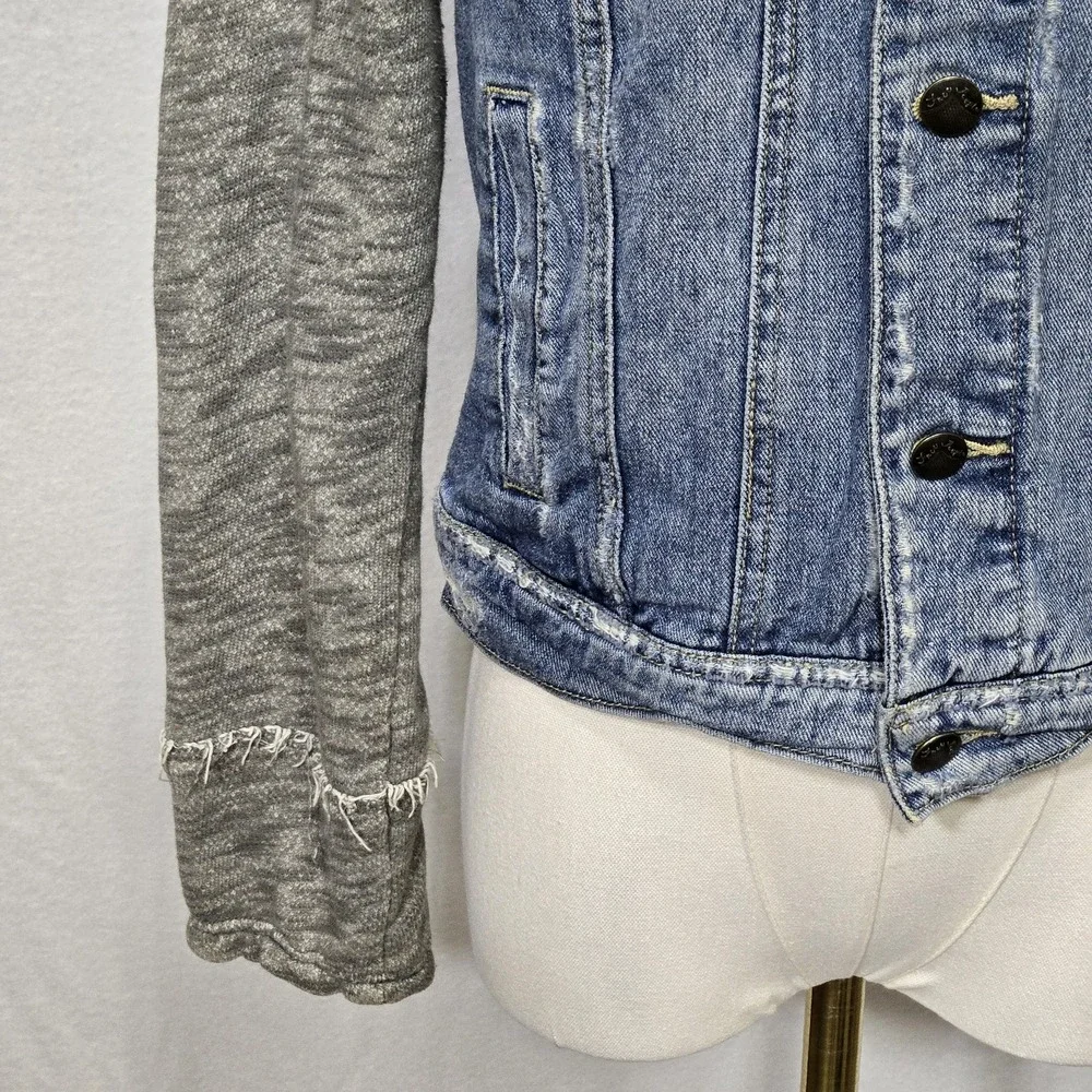 Free People‎ Jacket Womens Small Blue Gray Denim Fleece Hoodie Distressed Casual - Picture 4 of 16